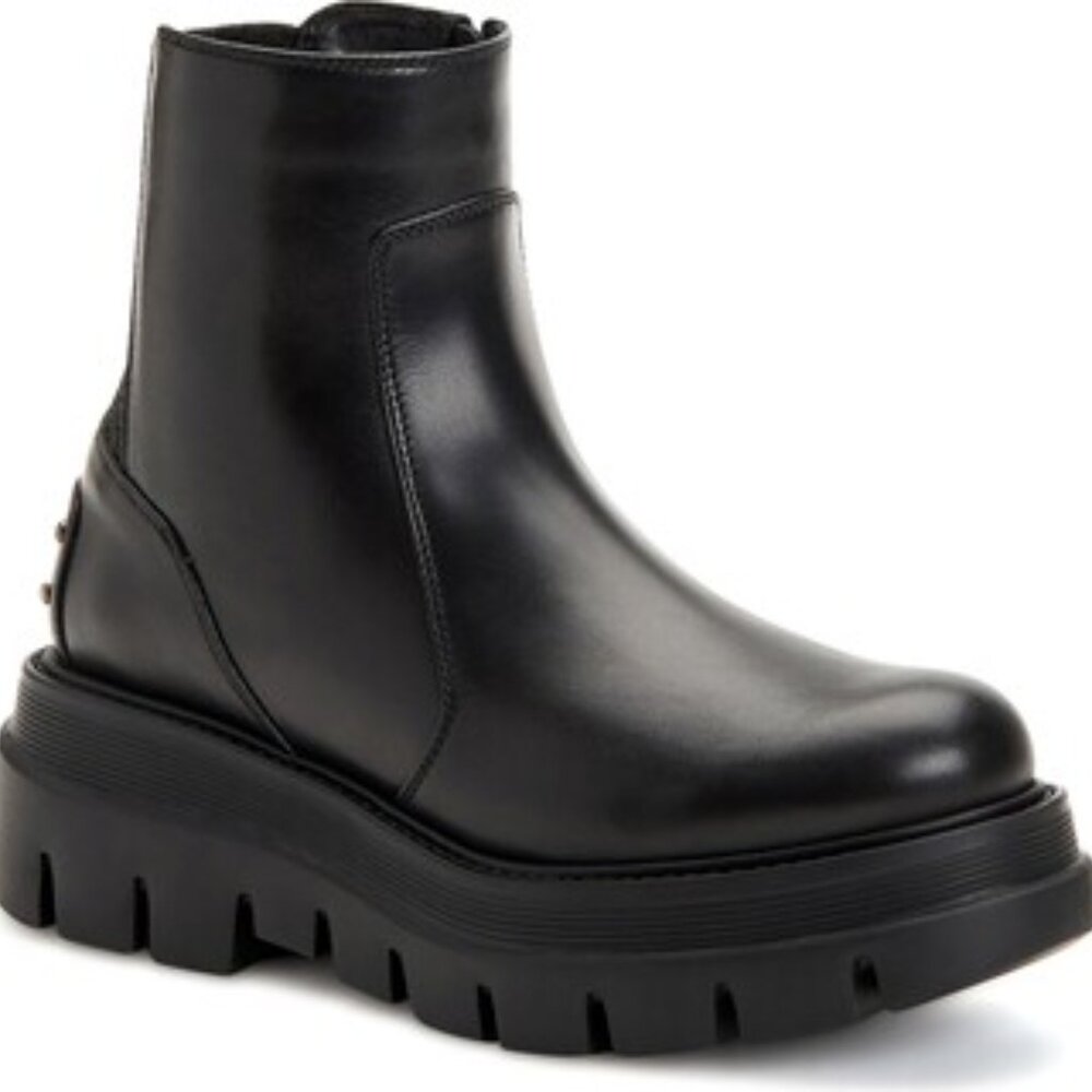 aquatalia platform skyler (rare!!!) waterproof black boot marked 8.5 fits 7.5